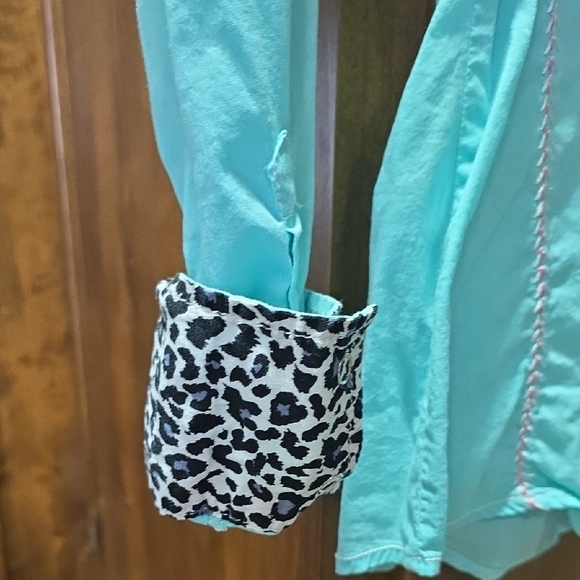 Roar Aqua Embroidered Button-Down Rodeo Shirt Small - Picture 3 of 6